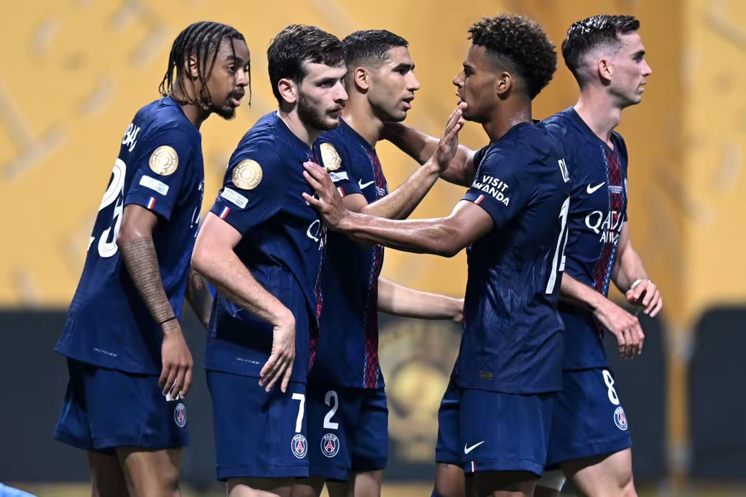 开云棋牌 -关于足总杯赛程吃紧，阿斯顿维拉赛后迎来里程碑，球迷炸锅，训练强度明显提升的信息